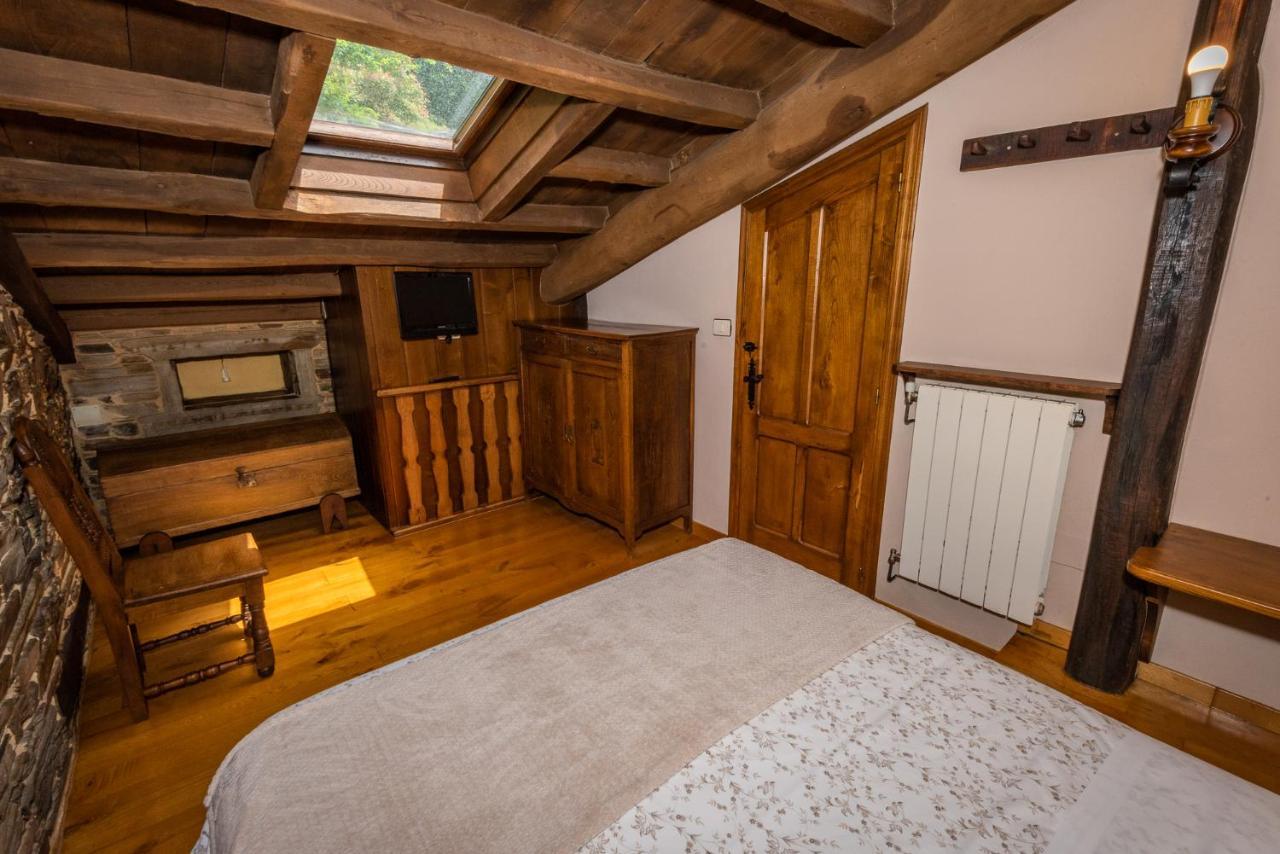 Apartamentos Rurales Casa Riveras Santa Eulalia de Oscos Luaran gambar