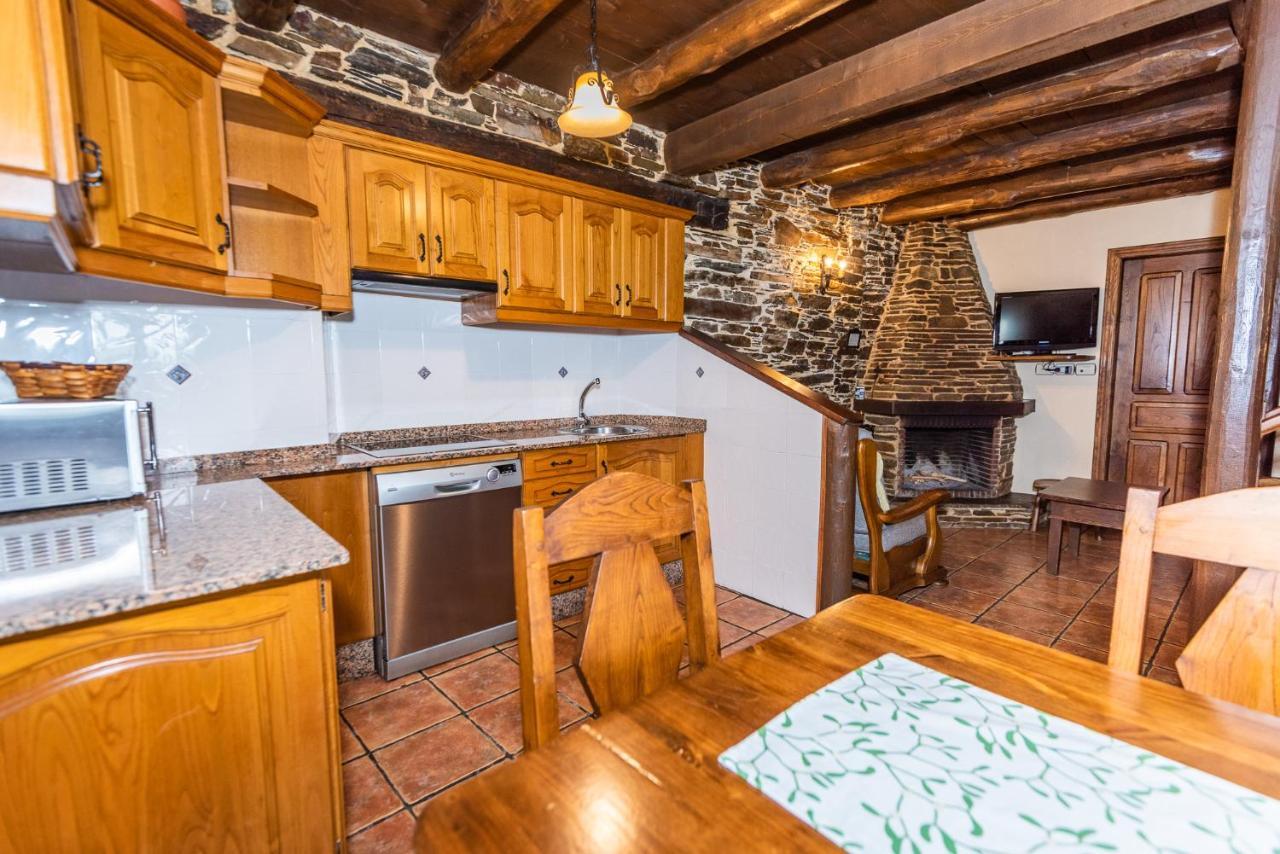 Apartamentos Rurales Casa Riveras Santa Eulalia de Oscos Luaran gambar