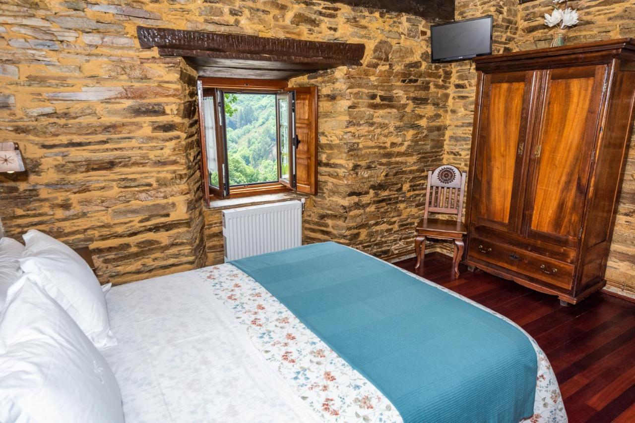 Apartamentos Rurales Casa Riveras Santa Eulalia de Oscos Luaran gambar