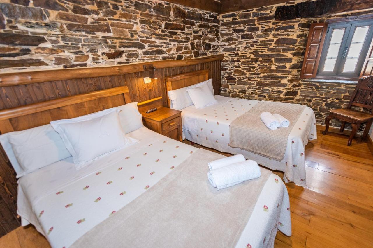 Apartamentos Rurales Casa Riveras Santa Eulalia de Oscos Luaran gambar