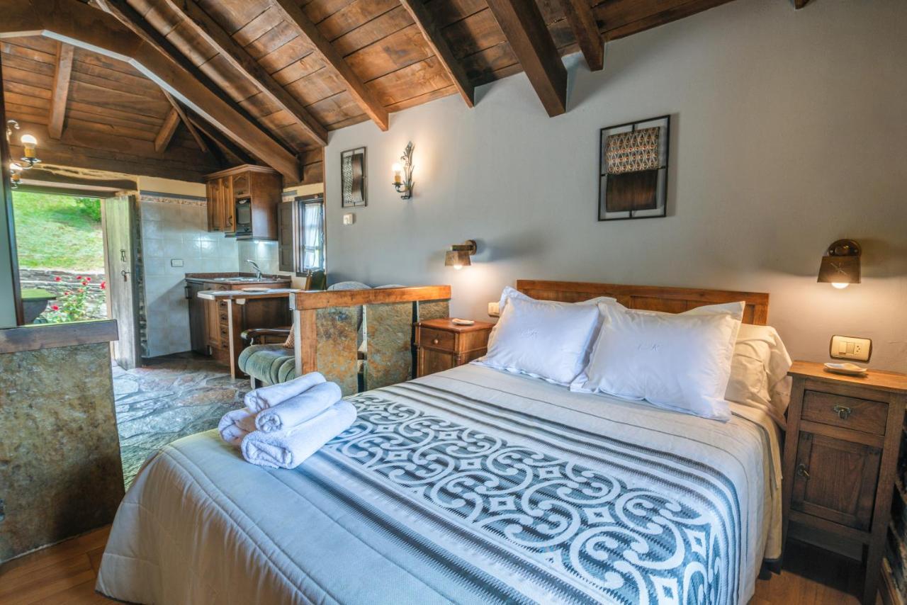 Apartamentos Rurales Casa Riveras Santa Eulalia de Oscos Luaran gambar